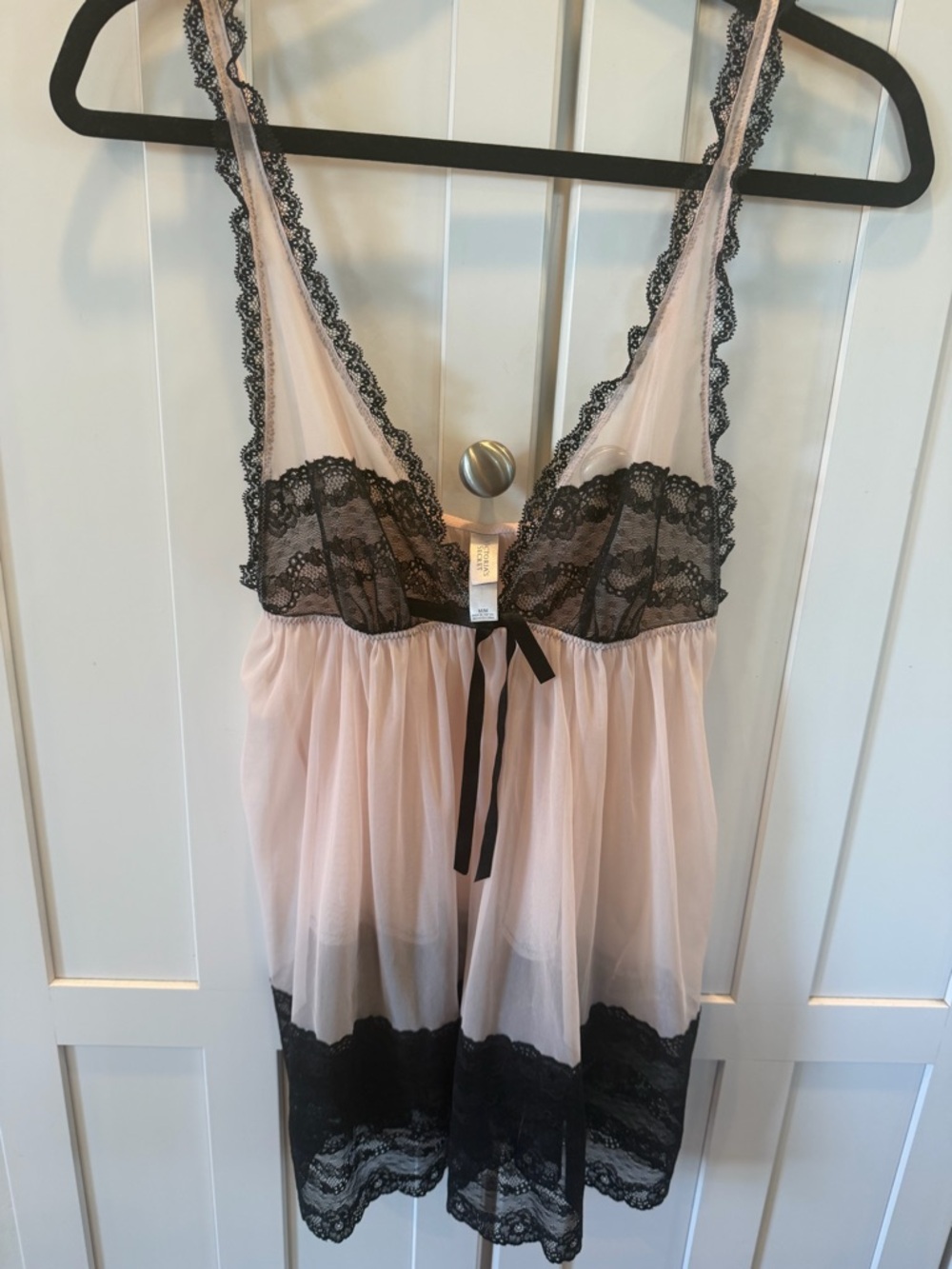 NWOT Size-Med. Victoria Secret Sheer pale Pink & Black Lace Babydoll Nightgown